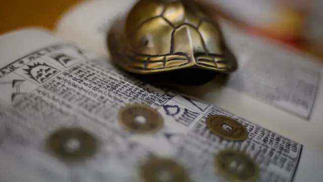 Material utilizado por un experto del Fengu Shui