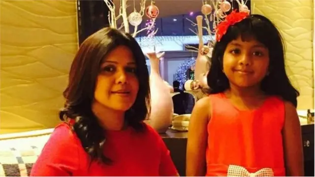 মানিক সুরিয়ারাচি ও মেয়ে আলেক্সান্দ্রিয়া