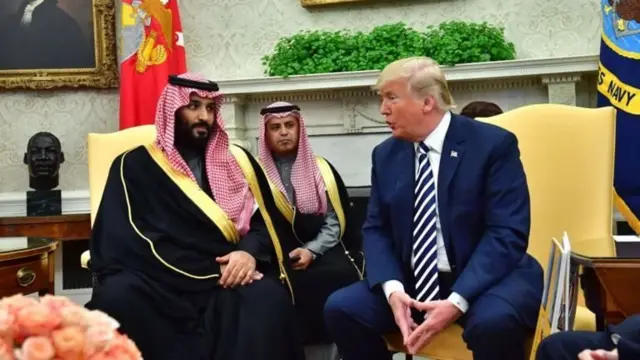 دونالد ترامپ در کنار محمد بن سلمان ولیعهد عربستان