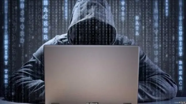 ਸੋਸ਼ਲ ਮੀਡੀਆ 'ਤੇ ਕੋਈ ਇਤਰਾਜ਼ਯੋਗ ਤਸਵੀਰ ਪਾਵੇ ਤਾਂ ਕੁੜੀਆਂ ਕੀ ਕਰਨ?