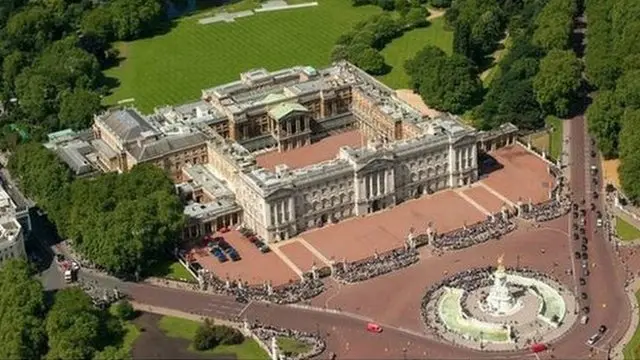 位于伦敦市中心的白金汉宫