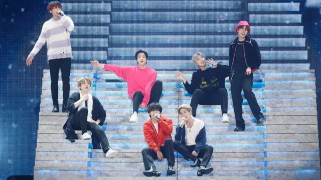 지난해 방탄소년단의 일본 나고야 공연. 팬데믹 이전 수준의 공연이 과연 언제 다시 열릴지 불투명하다
