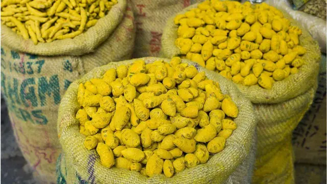 হলুদ