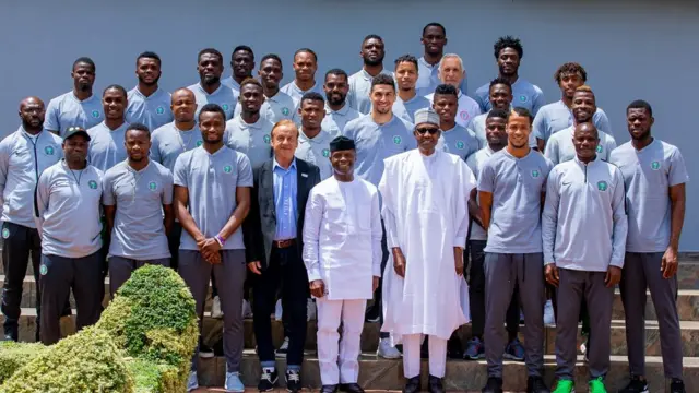 Buhari da 'yan wasan Super Eagles