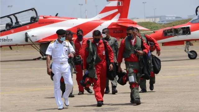 ඉන්දියානු නිලධාරීන්