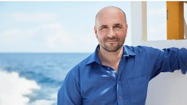 Produser eksekutif James Honeyborne