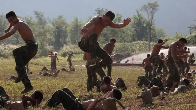 उत्तर कोरियाई सेना के विशेष सुरक्षा बल के सदस्य.