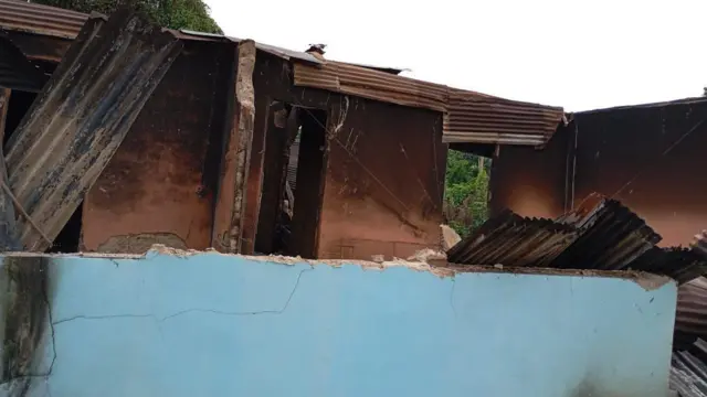 Otu ụlọ n'ime ndị agbara ọkụ n'obodo ahụ