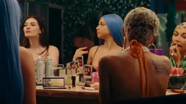 Кадр зі стрічки "Анора"