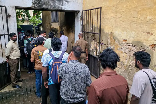 இலங்கையில் மே 12ஆம் தேதியன்று சைபர் குற்ற வேலைகளில் ஈடுபட்டதாகக் கைது செய்யப்பட்ட இந்திய மற்றும் நேபாள பிரஜைகள்