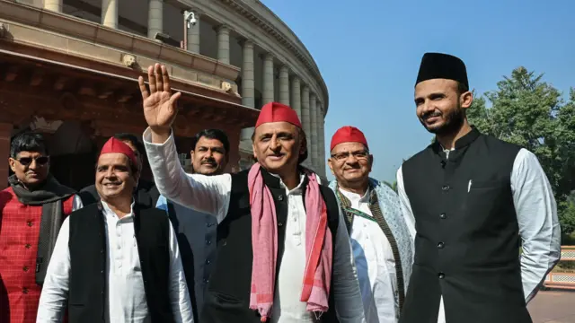 વંદે માતરમ, રાષ્ટ્રગીત, ગુજરાત, નરેન્દ્ર મોદી, સંસદ, બીબીસી ગુજરાતી 