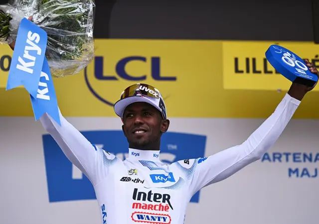 ቢንያም ግርማይ ኣብ ቀዳማይ መድርኽ ብዘመዝገቦ ናይ ካልኣይ ውጽኢት ንዝበለጸ መንእሰይ ንእትውሃብ ጻዕዳ ማልያ ክውንና ክኢሉ ነይሩ'ዩ 