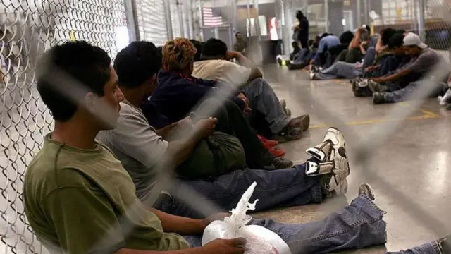 அமெரிக்காவிற்கு சட்டவிரோதப்பயணம்