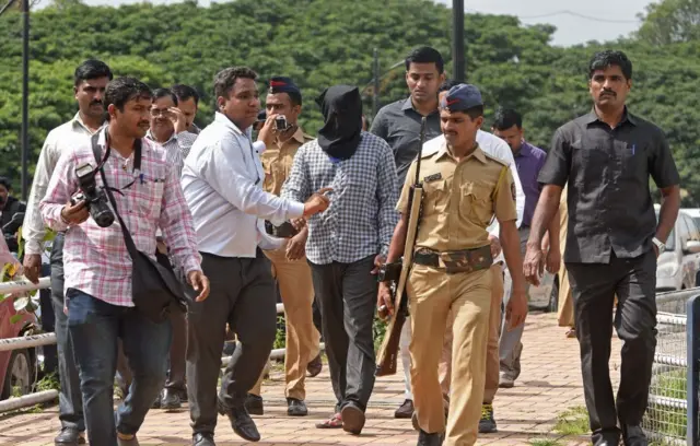 સીબીઆઈની ટીમ આરોપી સચીન અંદુરેને ઘટના સ્થળ પર લઈ ગઈ હતી