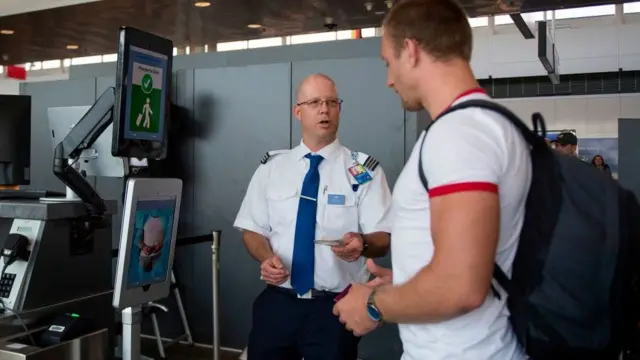 முகத்தை இனம்காணும் தொழில்நுட்பம்