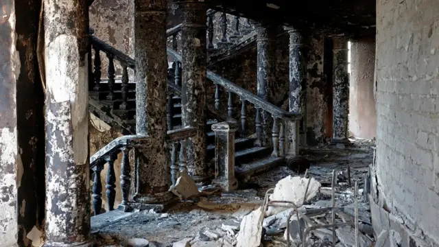 Драмтеатр в Мариуполе после российского удара