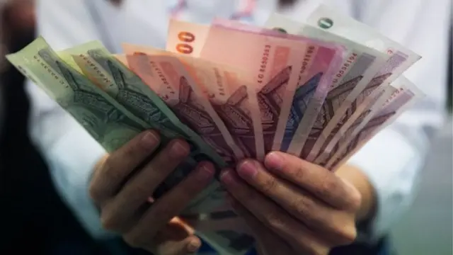 Dadka wax maalgashada waxaa loo ballan qaaday faa'iido badan, iyo lacago dheeraad ah haddii ay xubno cusub keenaan.