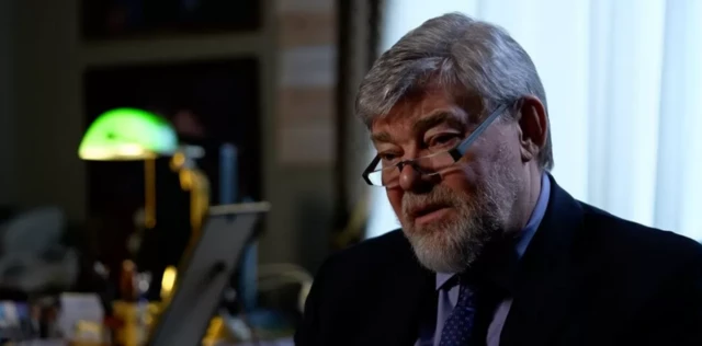 کونسٹینٹین ریمچوکوو ماسکو کے ایک اخبار کے مدیر اور مالک ہیں 