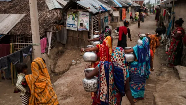 খাবার পানির সংকট