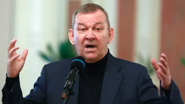 Владимир Урин на брифинге, посвященном переносу премьеры балета "Нуреев"