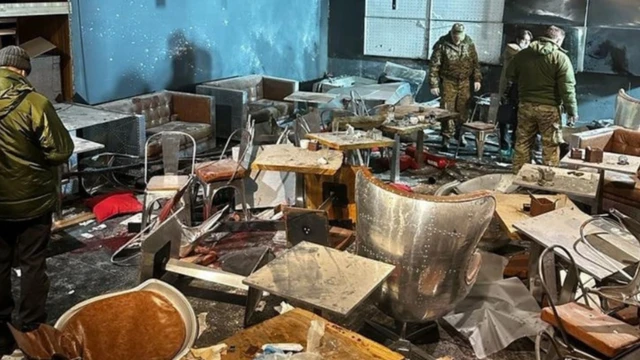 Local da explosão em café