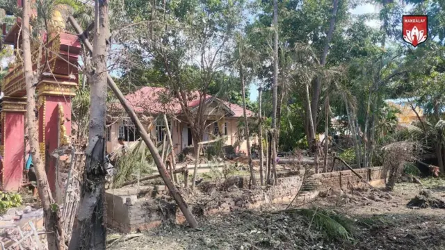 မတ္တရာမြို့နယ်ထဲက လေကြောင်းတိုက်ခိုက်ခံရတဲ့ ဘုန်းကြီးကျောင်း