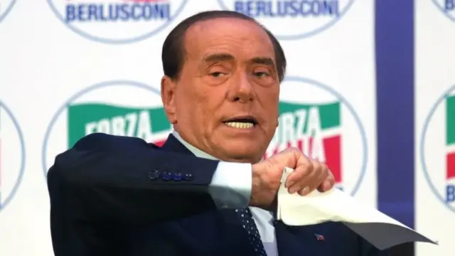 Haydi İtalya Partisi lideri Silvio Berlusconi