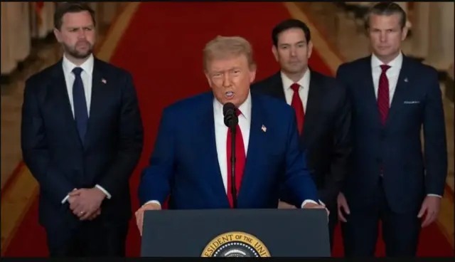 Trump iyo madaxwayna ku xigeenkiisa