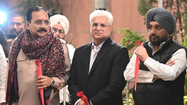 மகாராஷ்டிரா: பாஜகவுக்கு இந்த வெற்றி தேசிய அளவில் வலு சேர்த்துள்ளதா? காங்கிரஸ் நிலை என்ன?