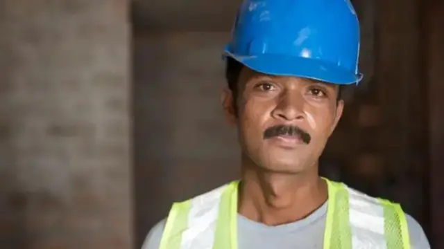 வளைகுடா நாடுகளில் இந்திய தொழிலாளர்களை சுரண்ட உதவும் 'கஃபாலா' முறை என்றால் என்ன?