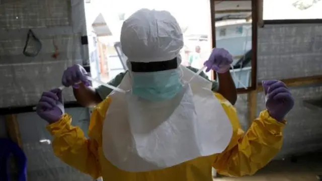 Abakora mu rwego rw'ubuzima muri Repubulika ya Demokarasi ya Kongo bakomeje kugerageza guhagarika gukwirakwira kwa Ebola muri iki gihugu