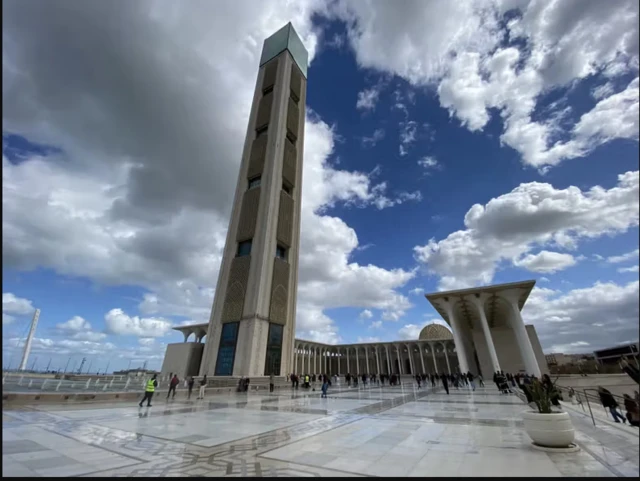 Masjiida Guddaa Aljeers