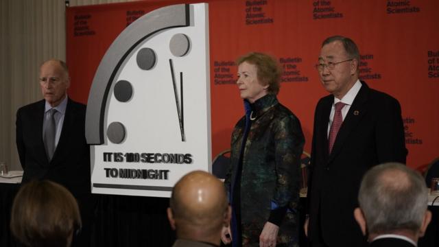 The Bureau of Atomic Scientists unveil the clock