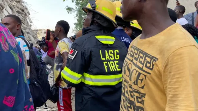 Emergency services tok say dem don dey work day and night since Monday to save pipo