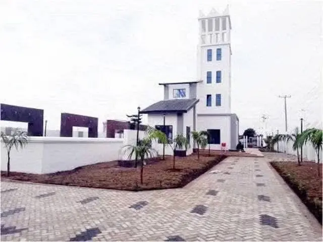 Bi gbagede iranti naa ṣe ri niyii, ki wọn o to o wo