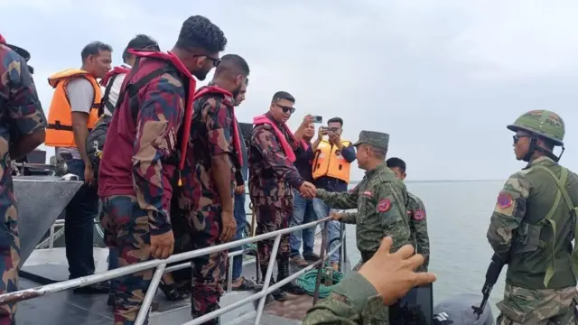 ဘင်္ဂလားဒေ့ရှ်နိုင်ငံသား ၁၄ ယောက်ကို AA ပြန်လွှဲပြောင်း