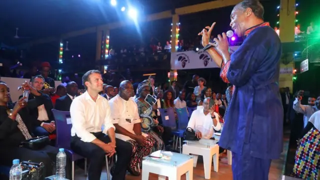 Emmanuel macron na arụsị Fela na Legos