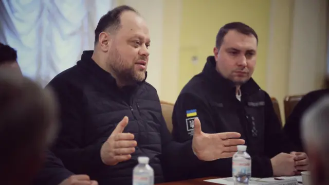 Спікер парламенту Руслан Стефанчук та голова ОП Кирило Буданов під час зустрічі щодо створення Пантеону видатних українців