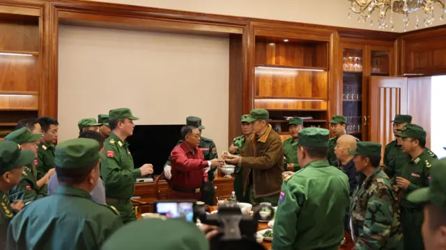 ၁၀၂၇ စစ်ဆင်ရေးမှာ ကိုးကန့်နယ်မြေကို ပြန်ရခဲ့ပြီးတဲ့နောက် MNDAA ခေါင်းဆောင်တွေ ပန်ဆန်းကို ဇန်နဝါရီ နောက်ဆုံးပတ်က သွားခဲ့ကြပါတယ်။