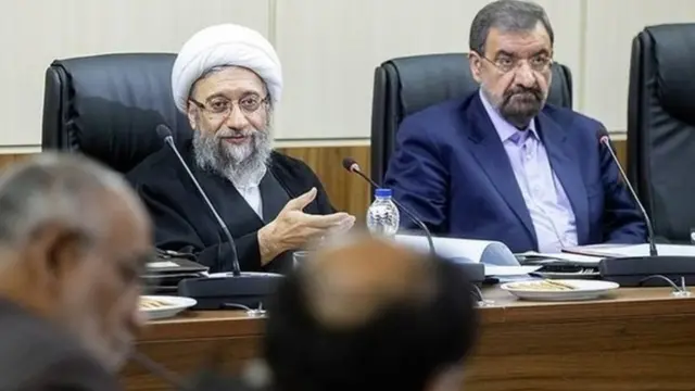 صادق لاریجانی گفته تصویب لوایح مرتبط با پیوستن ایران به پیشنهادات گروه ویژه اقدام مالی "به‌شدت برای امنیت ملی خطرناک" است