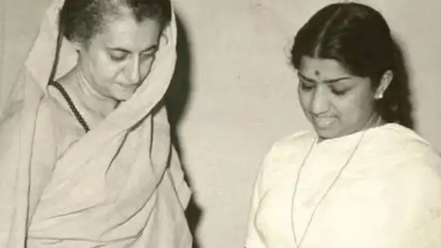 اندرا گاندھی کے ساتھ