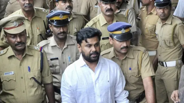 2017లో మూడు నెలల పాటు నటుడు దిలీప్ జైలులో ఉన్నారు