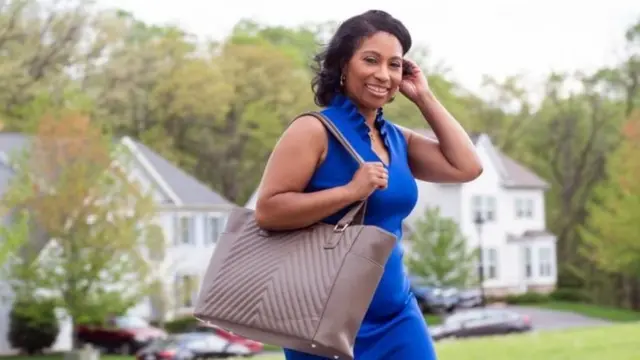 MinkeeBlue手提包和背包公司