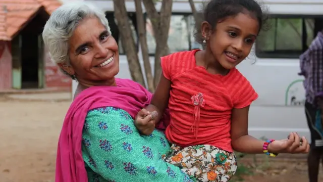 புவிதம் மீனாட்சி