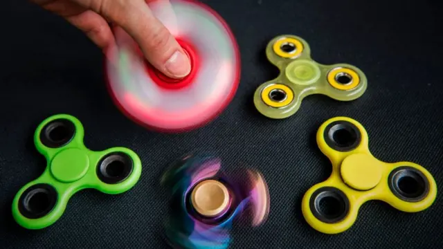 ஃபிட்ஜெட் ஸ்பின்னர்களால் தீ மற்றும் மூச்சு திணறல் அபாயம்: எச்சரிக்கை விடுக்கும் அமெரிக்கா