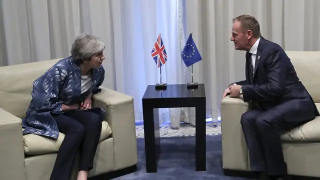 Тереза Мэй, Дональд Туск