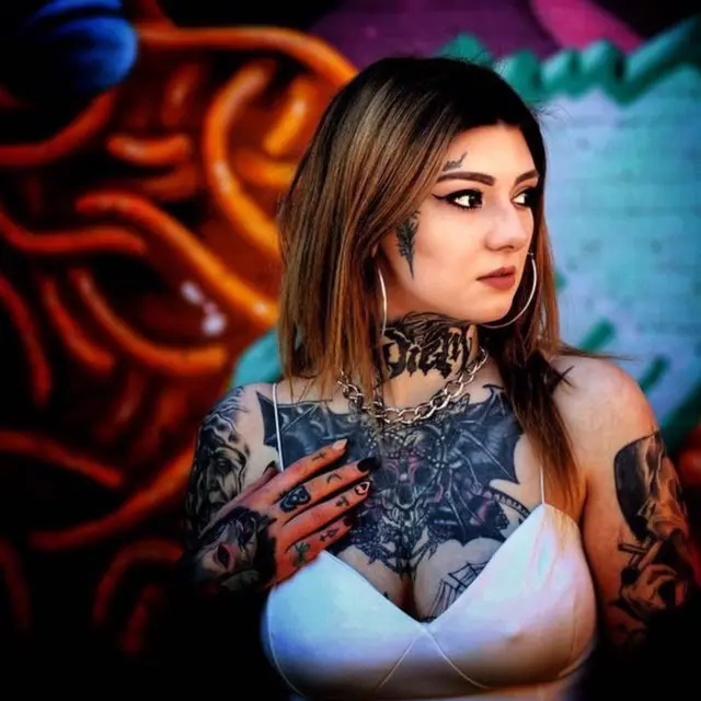 కేలీ పీచ్