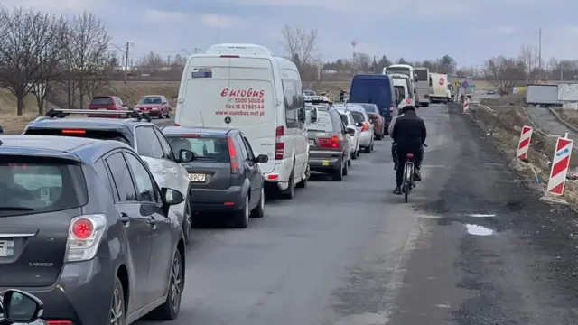 Traffic jam at the Polish-Ukraine border