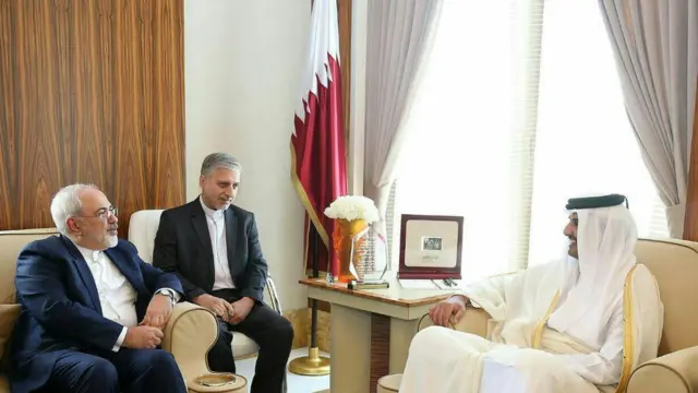 دیدار محمدجواد ظریف وزیر امور خارجه ایران با امیر قطر در دوحه