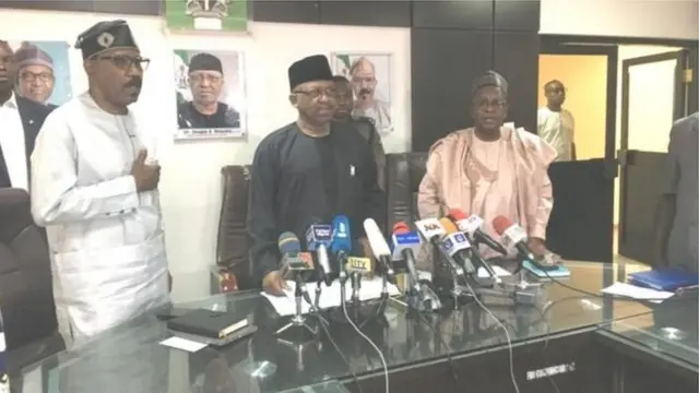 Minisita eto ilera Naijiria ati awọn miran nibi ipade oniroyin